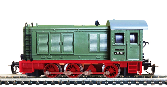 02630 Diesellokomotive V 36 -022 DR/III grün