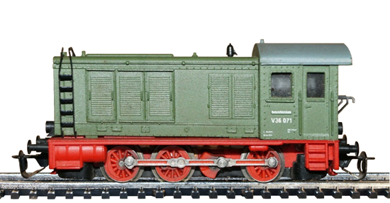 02630 Diesellokomotive V 36 -071 DR/III grün