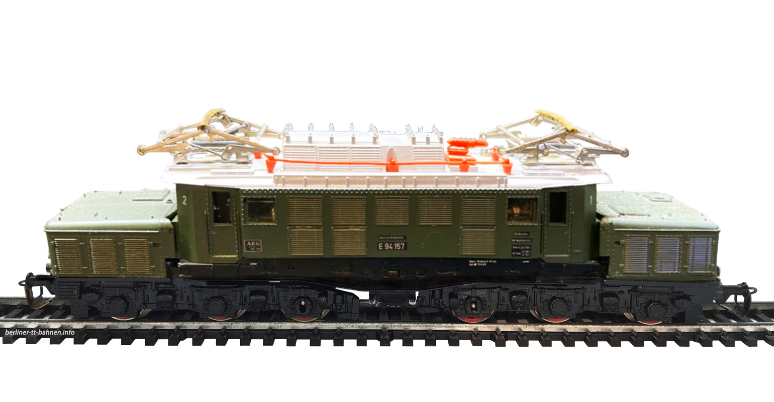 02414 E-Lok E 94 -157 DB/III grün