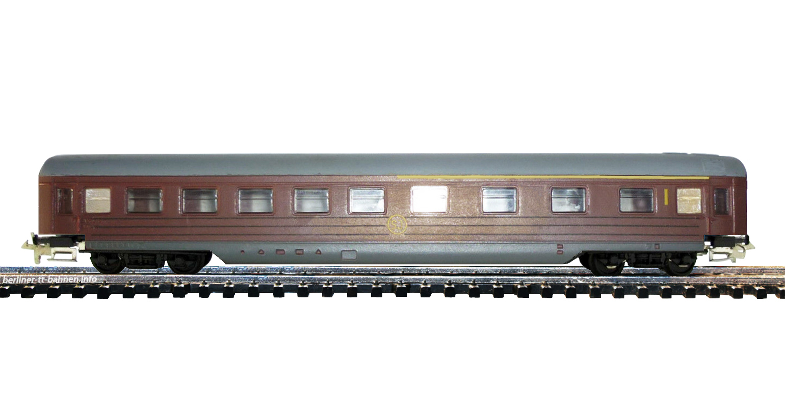 159/795 Reisezug(Schürzen-)wagen braun SJ/III
