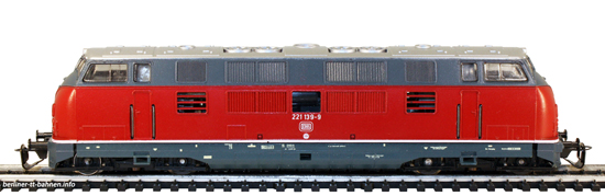 02510 Diesellokomotive BR 221 -139-9 DB/IV
