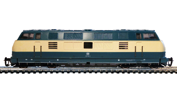 02511 Diesellokomotive BR 221 -137-3 DB/IV