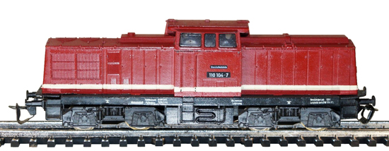 02540 Diesellokomotive BR 110 -104-7 DR/IV
