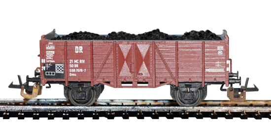 04211 Hochbordwagen Omu mit Kohleladung DR/IV