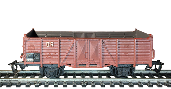 04230 Off. Güterwagen Om 41-08-47 DR/III