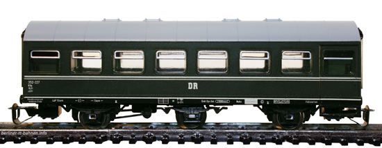 13225 3-achs Reko-Personenwagen B3g-57 DR/III 352-227