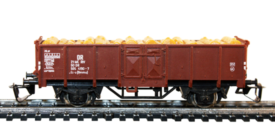 14244 Off. Güterwagen Es-u mit Rundholzladung