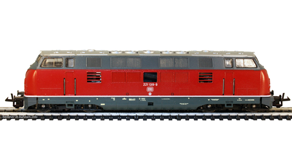 545/76 Diesellokomotive BR 221 -139-9 DB/IV