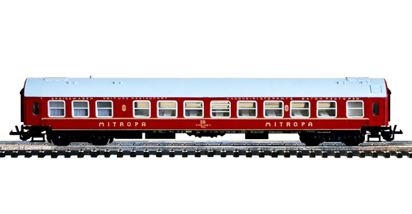 545/81 Reisezug/Speisewagen MITROPA DR/IV